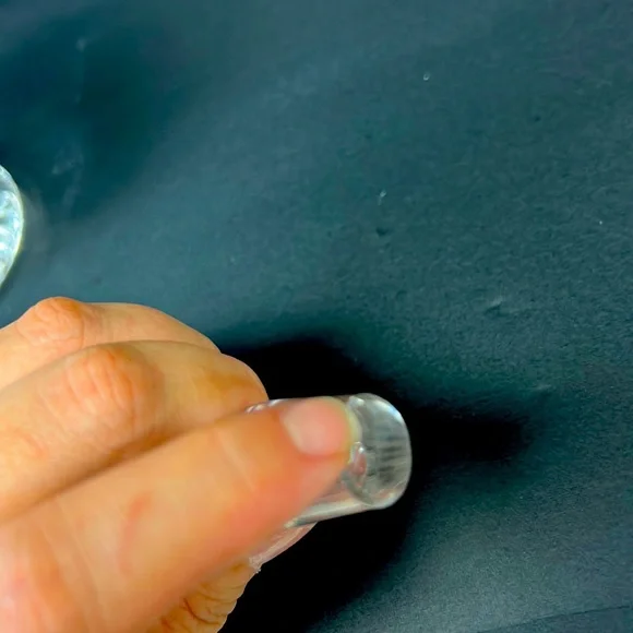 Vintage cut crystal tall ewer with etched floral design - Picture 12 of 12